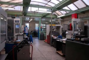 Formy wtryskowe – kluczowy element w produkcji precyzyjnych detali z tworzyw sztucznych - 7 2025