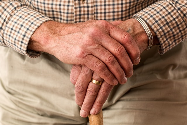 Aktywność fizyczna w późnym wieku: jak motywować seniorów do ruchu? - 1 2025