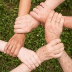 Współpraca NGO i biznesu: Jak wspólne projekty mogą przyczynić się do zrównoważonego rozwoju lokalnych społeczności? - 13 2025