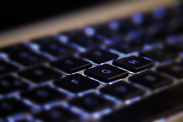 Duchowość w dobie cyfrowej: Jak technologia wpływa na nasze praktyki religijne - 1 2025